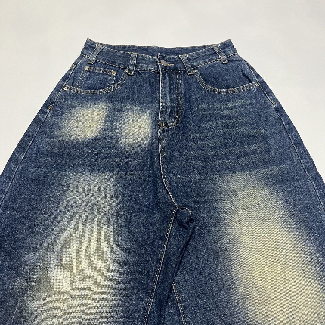 Jorts wash navy blue (Category: Announcements) located in Quezon City. Submitted by thriftrage (Listing ID 1458433231, Image 3). Description: Waist’ 26 Length’ 29 Leg opening’ 12 No issue Good condition .