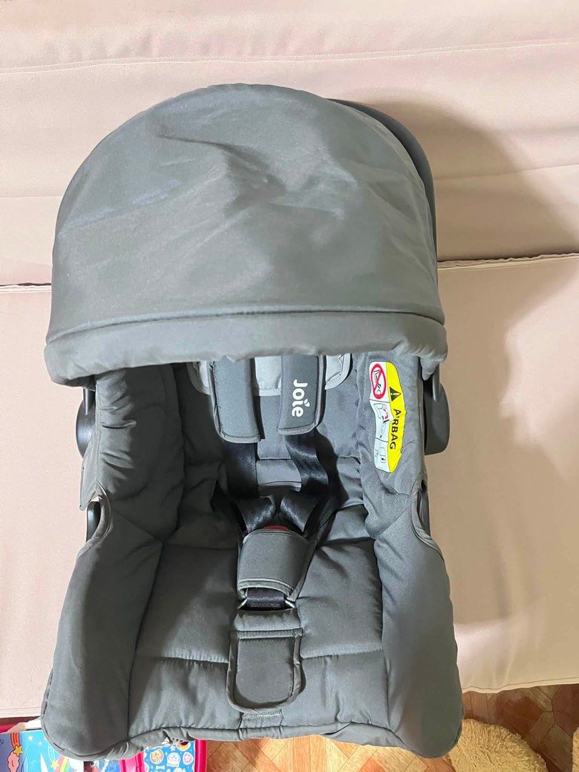 Juva joie car seat (Category: Car Seats) located in Cavite. Submitted by randomthings.preloved (Listing ID 1458494687, Image 2). Description: FOR SALE Juva Joie Car seat Actual pics Few times lang nagamit Only Issue: May gasgas na sa handle dahil na stock RFS: Di na ginagamit malaki na anak ko This is for newborns up to 12-15months.