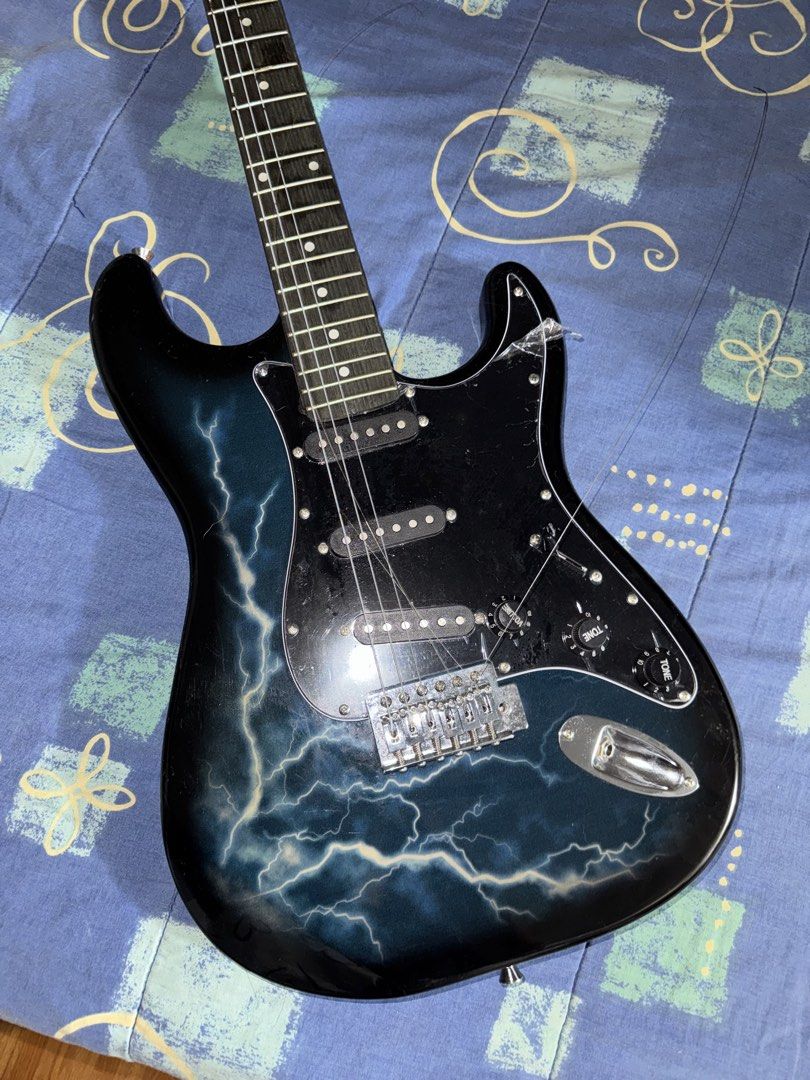 Kawes Electric Guitar with Amplifier (Category: Musical Instruments) located in Manila. Submitted by superkeiotic (Listing ID 1458333513, Image 1). Description: 🎸 FOR SALE: Kawes Electric Guitar + Amplifier — ₱3,500 Reason for selling: Used for only about a week, then eventually stored away since my cousin realized guitar wasn’t really his hobby 😅 Condition / Issue: • Has been stored for quite some time • Strings need to be replaced due to bein