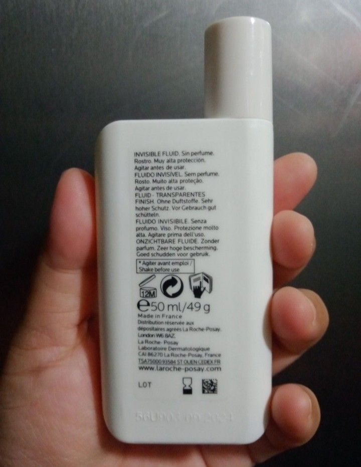 La roche posay anthelios sunscreen (Category: Face Care) located in Quezon City. Submitted by purple_haven (Listing ID 1458310750, Image 2). Description: auth la roche posay anthelios sunscreen 50ml with box no rush shipping can free ship via j&t within mm only.
