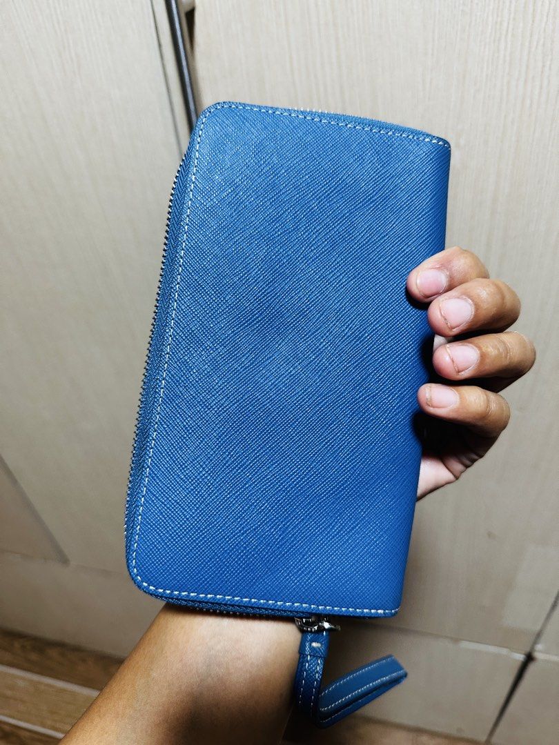 Lancaster Wallet (Category: Wallets & Card holders) located in Tarlac. Submitted by mfm_collections (Listing ID 1458406313, Image 2). Description: .
