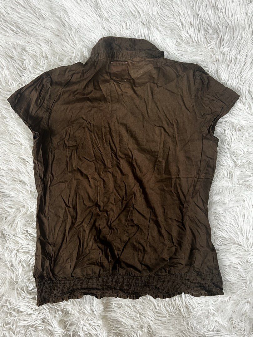 Lee Piper Fairy Top (Category: Blouses) located in Manila. Submitted by sharkgaze (Listing ID 1458385233, Image 2). Description: •Like new, no issues • S-M Shipping: Weekends only due to busy sched Loc: San Antonio, Parañaque MOP: Gcash Buyer will shoulder SF.