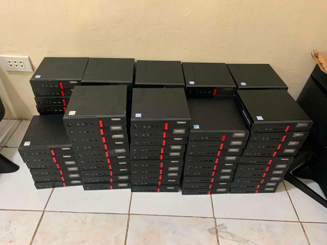 Lenovo thinkcentre mini PC (Category: Desktops) located in Manila. Submitted by happyearth.953a15 (Listing ID 1458340152, Image 3). Description: Lenovo thinkcentre mini PC I3 7th gen 8gb ram 120gb ssd Windows 11 pro OS Unit with power adapter 💸💸 6,000 each Location: San Andres bukid manila Pick up or deliver cod.
