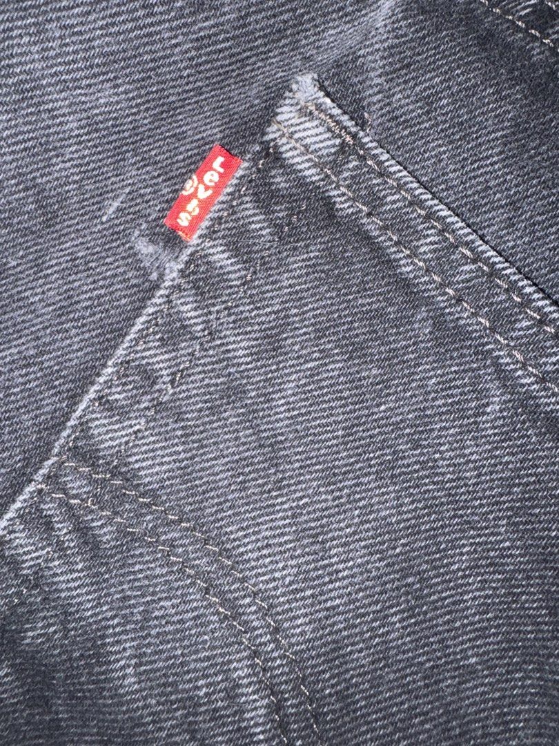 Levi’s 550 relaxed fit (Category: Jeans) located in Manila. Submitted by eliseyoutryy (Listing ID 1458397770, Image 3). Description: Waist (Baywang): 44Length / Inseam (Haba): 29.