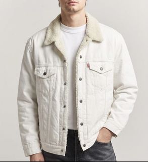 (Category: ) located in . Submitted by thriftppy_ (Listing ID 1458455305, Image 1). Description: .