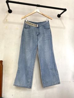 (Category: ) located in . Submitted by joyceyuu (Listing ID 1458434853, Image 1). Description: .