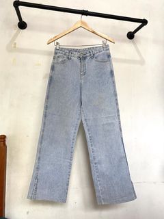 (Category: ) located in . Submitted by joyceyuu (Listing ID 1458436185, Image 1). Description: .