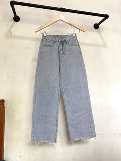 (Category: ) located in . Submitted by joyceyuu (Listing ID 1458437286, Image 1). Description: .