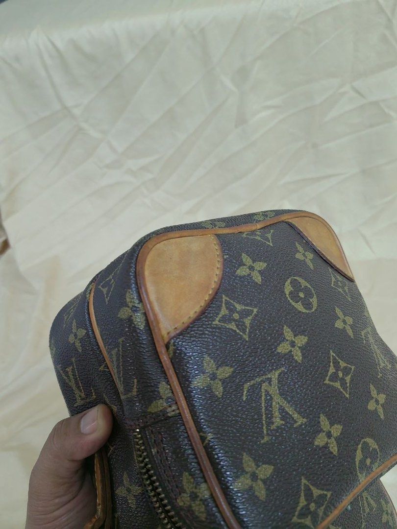 Louis Vuitton Amazone Bag (Category: Luxury Bags & Wallets) located in Manila. Submitted by junejanuary (Listing ID 1458497488, Image 2). Description: - Classic Louis Vuitton crossbody bag in iconic Monogram canvas. - Features signature LV print and genuine leather trim. - Adjustable strap for personalized comfort. - Two spacious main compartments to organize your essentials. - A timeless and versatile piece, ideal for everyday wear. -FLAWS: SIRA