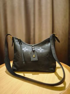 (Category: ) located in . Submitted by collynluxurybag (Listing ID 1458431633, Image 1). Description: .