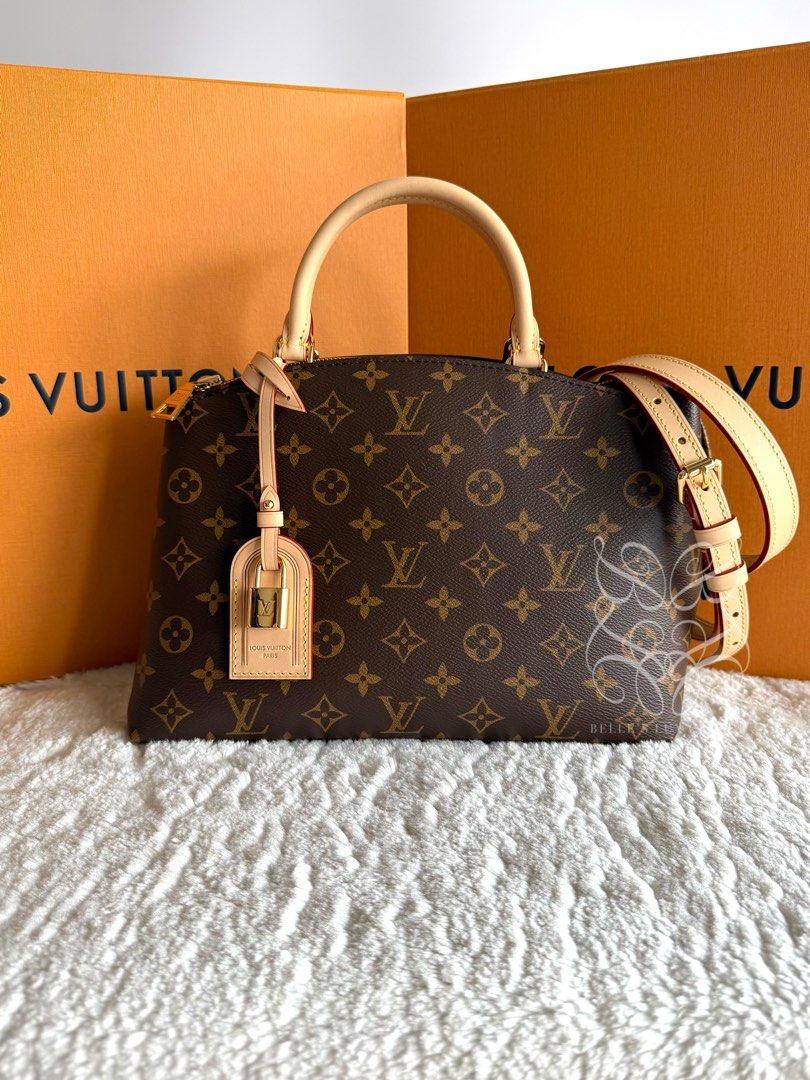 Louis Vuitton Petit Palais in Monogram Canvas (Category: Luxury Bags & Wallets) located in Paranaque City. Submitted by belles_lux_closet (Listing ID 1458467088, Image 2). Description: AUTHENTIC PETIT PALAIS IN MONOGRAM CANVAS (Microchipped, Like New & Full Set ✅ 100% Guaranteed Authentic ✅ Mint Condition, Rank A-SA ✅ Microchipped ✅ Comes with adjustable strap, luggage tag; lock set, dust bag; box, and authenticity certificate! ✅ Legit seller ✅ R