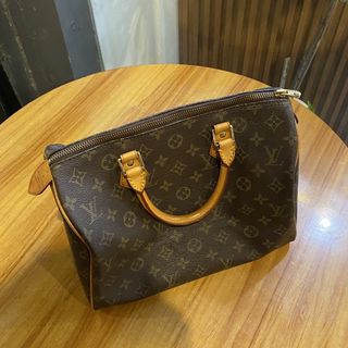 (Category: ) located in . Submitted by .dresshttps (Listing ID 1458429398, Image 1). Description: .