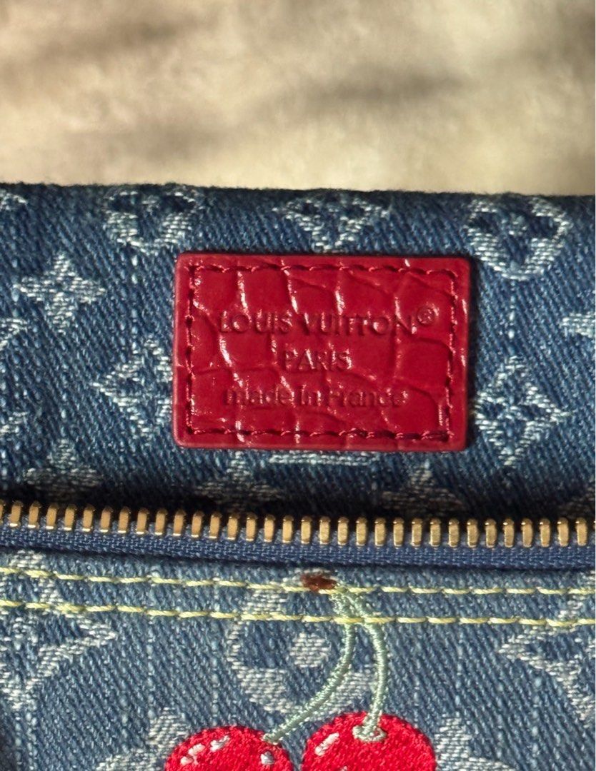 LV Murakami Speedy denim 30 (Category: Luxury Bags & Wallets) located in Silang. Submitted by girlyouneedthis (Listing ID 1386690348, Image 3). Description: Flash sale today only! LV Murakami speedy 30 in Denim. This bag is coded. As is bag only. Can be a shoulder bag and a top handle bag. No returns, No exchange, No refunds..