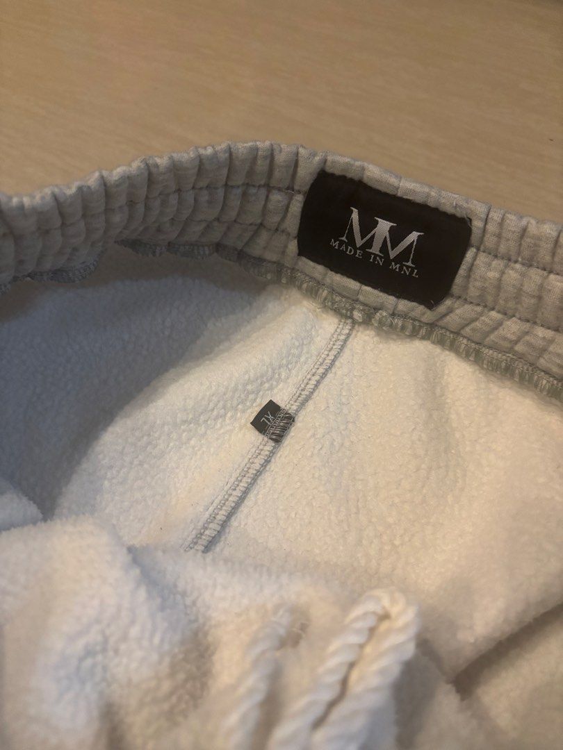 Made in Manila Sweatpants XL (Category: Joggers) located in Manila. Submitted by crazypass (Listing ID 1458324503, Image 3). Description: W - up to 36 L - 39 LO - 11.5.