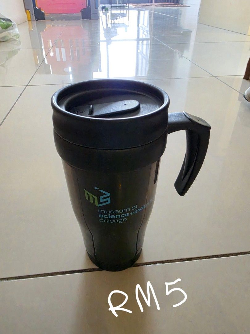 Kitchen Items (Category: Dinnerware & Cutlery) located in Kuala Lumpur. Submitted by hassanraza1996 (Listing ID 1458390132, Image 3). Description: Mixed kitchen items for sale.