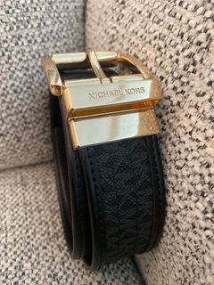 (Category: ) located in . Submitted by sellingpreloved_carousel (Listing ID 1458370537, Image 1). Description: .