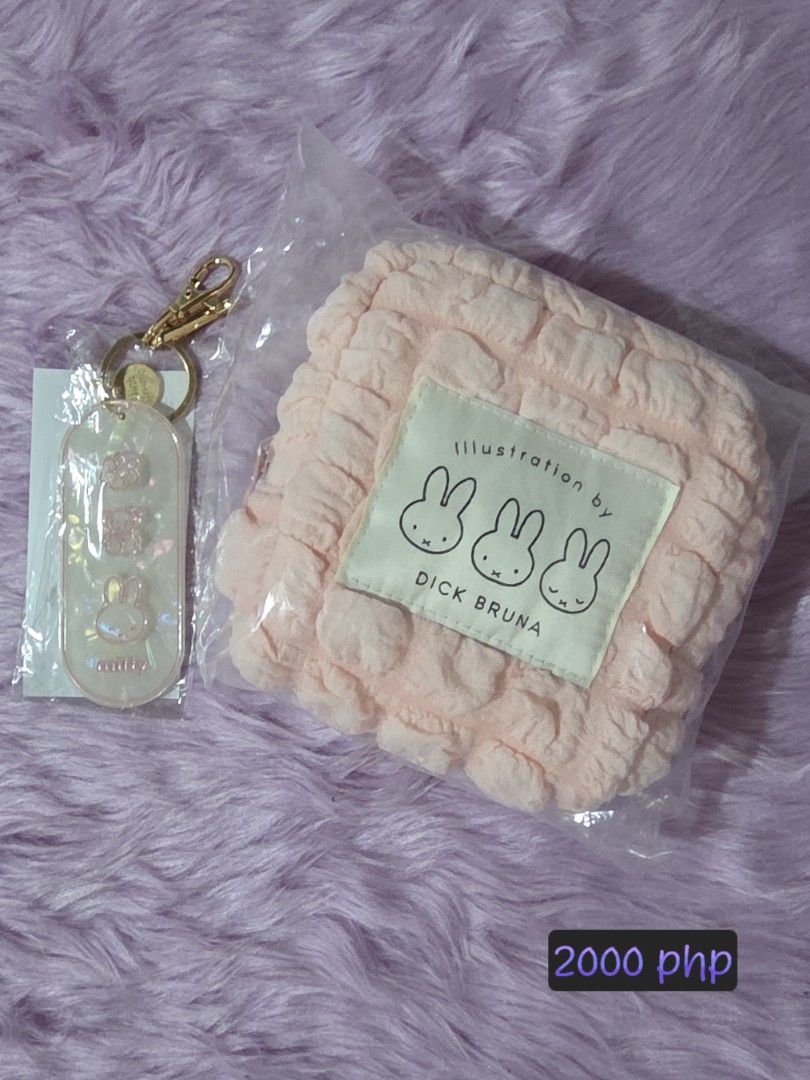 Miffy cloud Pouch with Sakura Keyring (Category: Purses & Pouches) located in Amadeo. Submitted by cminihaven (Listing ID 1458322862, Image 1). Description: .
