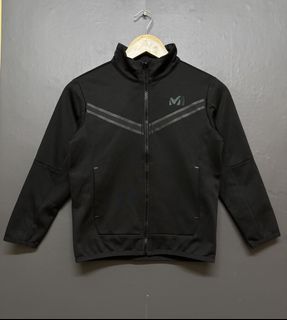 (Category: ) located in . Submitted by staythrifted.23 (Listing ID 1458335789, Image 1). Description: .