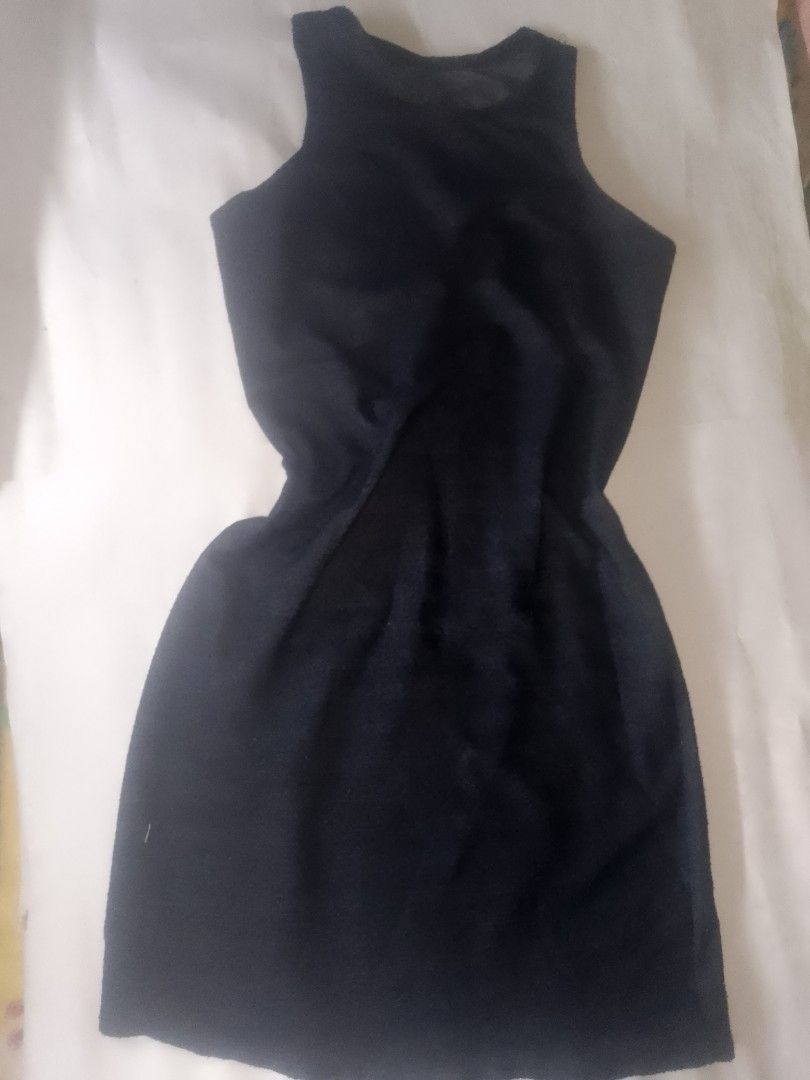 MINI DRESS (Category: Dresses) located in Manila. Submitted by maxi_077 (Listing ID 1458440213, Image 1). Description: .