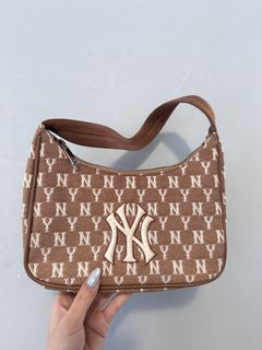 （分類：）位於 。 由 yia3323 提交（商品編號 1458315858，圖片 1）。簡介： 。