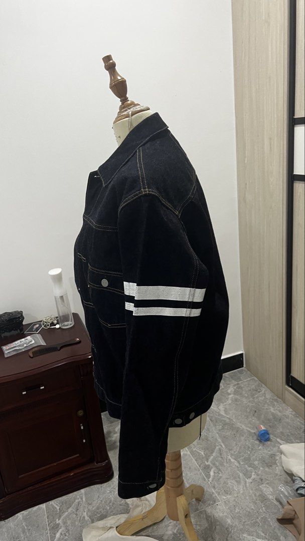 Momotaro Jacket (Category: Announcements) located in Pasay City. Submitted by dizzychim (Listing ID 1458358358, Image 2). Description: .