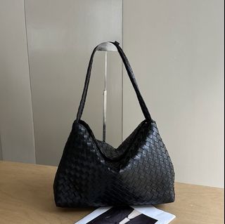 (Category: ) located in . Submitted by billionairebags (Listing ID 1458389627, Image 1). Description: .