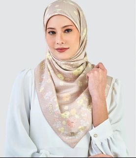 (Category: ) located in . Submitted by prelovedby.nadiah (Listing ID 1458397710, Image 1). Description: .