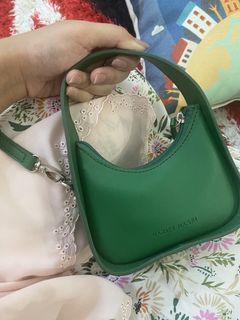 (Category: ) located in . Submitted by bubblynnn (Listing ID 1458465110, Image 1). Description: .