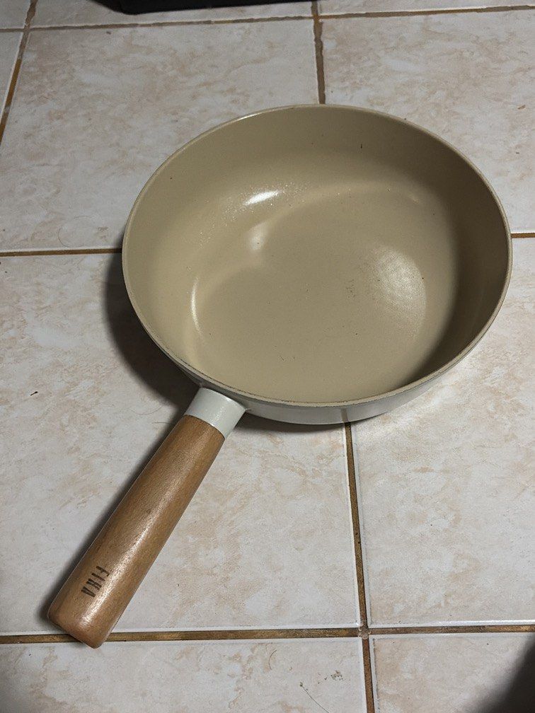 Neoflam Fika Wok Pan (Category: Cookware & Accessories) located in Antipolo. Submitted by luxiegee (Listing ID 1458311411, Image 1). Description: Wok 26cm x 7.6cm Made in Korea Brand new price ₱2800.