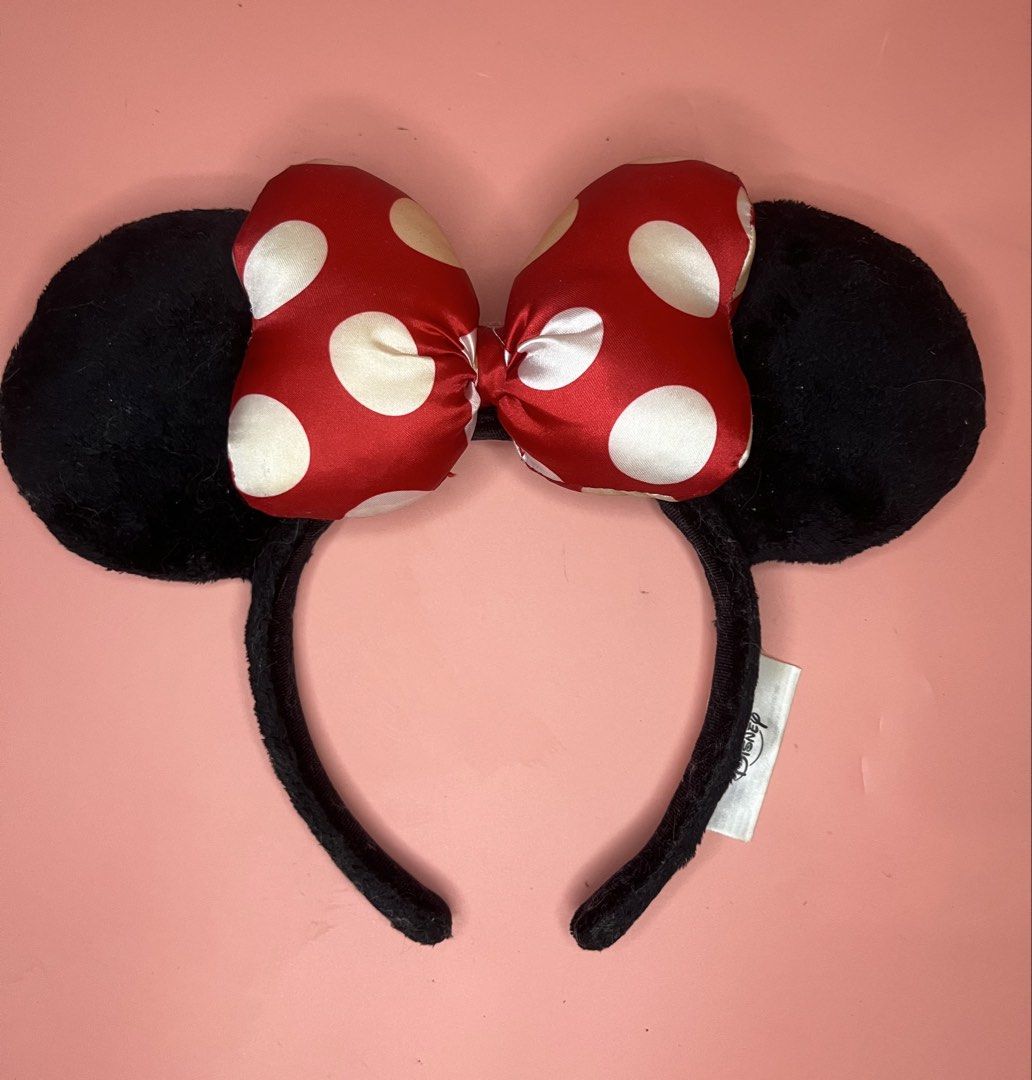New sets! disneyland Headband Merch (Category: Hair Accessories) located in Caloocan City. Submitted by snapshop_ph (Listing ID 1458310619, Image 3). Description: .