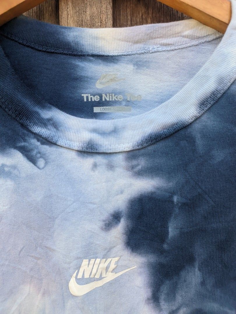 Nike Center Logo Tie-Dye Shirt (Category: Formal Shirts) located in Kapalong. Submitted by hashhthrift (Listing ID 1458352887, Image 3). Description: Nike Center Logo Tie-Dye Shirt Asnew condition 21.5x28 Color rate 9.9/10 Loc: Kapalong Davao Del Norte Dm to purchase 📩📩📩.