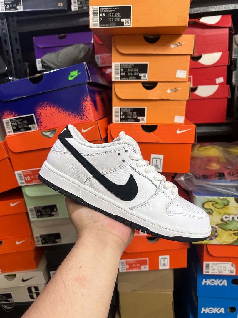 Nike Dunk Low SB Pro "White Black" (Category: Sneakers) located in Manila. Submitted by ajaaafightt (Listing ID 1458418376, Image 1). Description: Nike Dunk Low SB Pro "White Black" -Size 10US -Brandnew -Complete wt box -Authentic 3,995 only! Can do Meetup/Shipping! DM me for more info! 📩 .