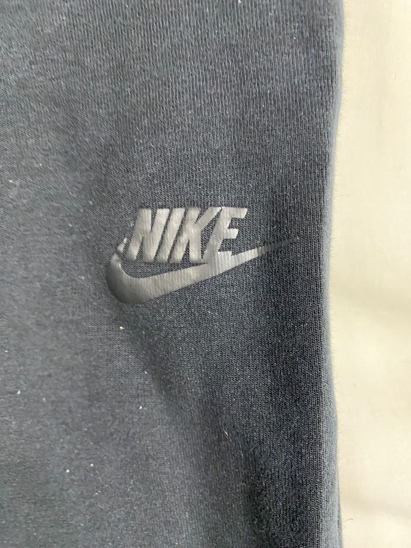 Nike Sportswear Tech Fleece Shorts / Solid Black / Size S (Category: Activewear) located in Antipolo. Submitted by canadafindss (Listing ID 1458419108, Image 2). Description: Visit & Follow Canada Finds for more premium thrift, streetwear, vintage, techwear, activewear, and branded finds from Canada 🇨🇦 More items posted regularly: https://www.carousell.ph/u/canadafindss Nike Sportswear Tech Fleece Shorts / Solid Black / Size S Elevate your casu