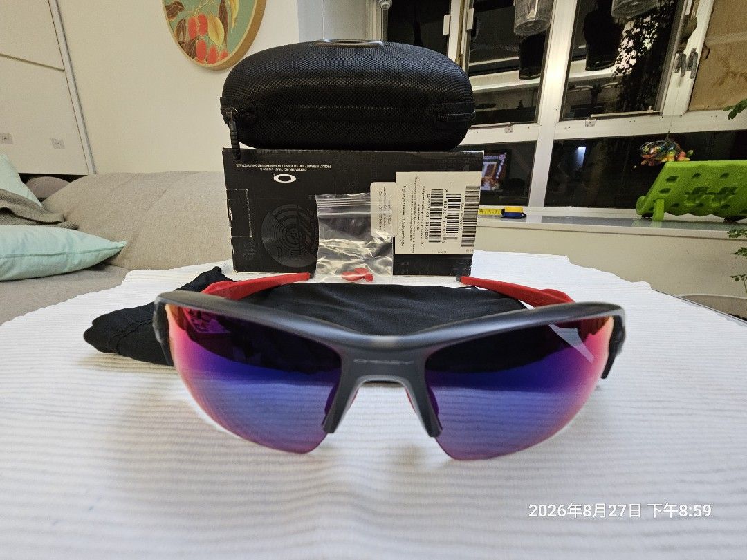 Oakley FLAK 2.0 （分類：眼鏡）位於 Hong Kong。 由 h.k.c. 提交（商品編號 1458478879，圖片 1）。簡介： 早年由美國購入。
