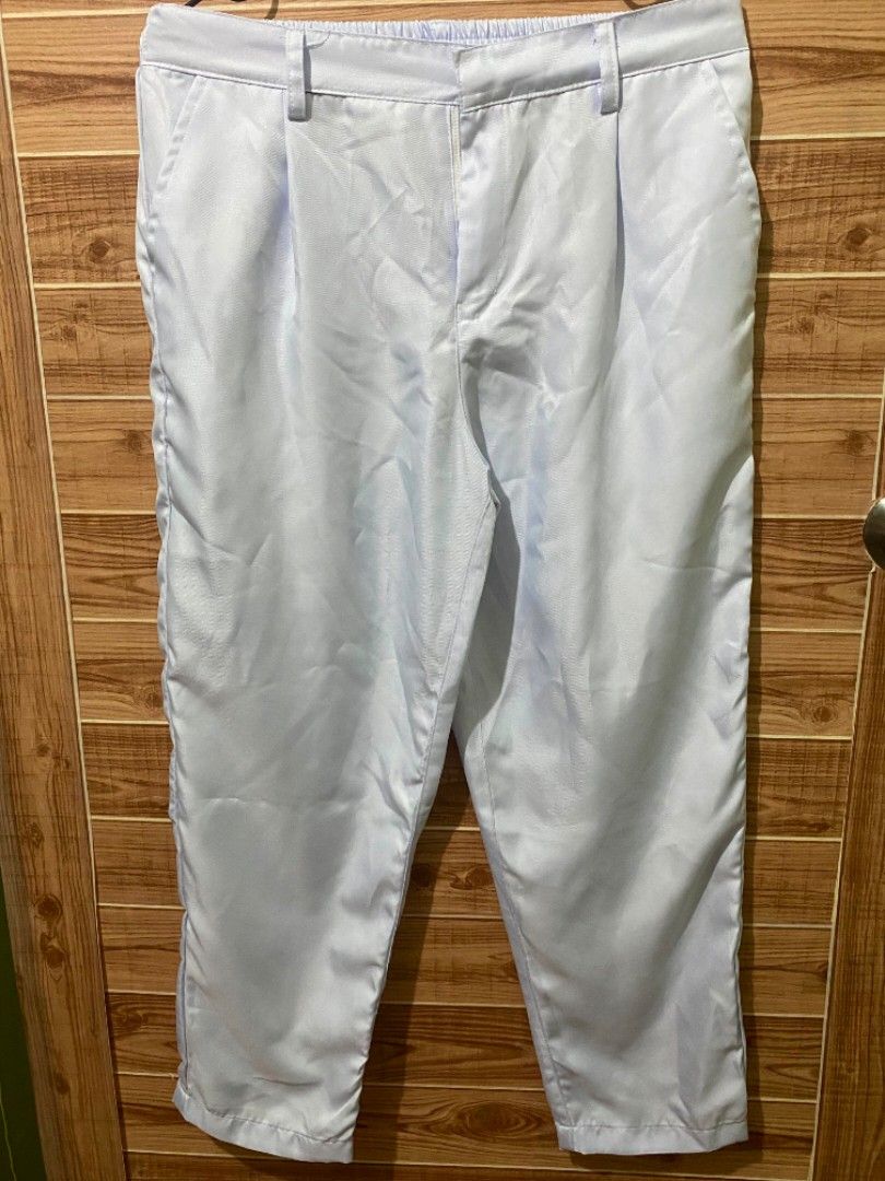 Olfu Nursing White Pants (Category: Other Bottoms) located in Binan City. Submitted by katespanie (Listing ID 1458373331, Image 1). Description: Overall good condition, clean and presentable. Zipper is missing since nagamit na siya but the pants are still usable and in good overall condition need na lang talaga magpalagay ng zipper. Medium size and 28 yung waistline. 📍 Location: LAGUNA 🚚 Lalamove delivery available. 💸 Shipping fee is shouldere