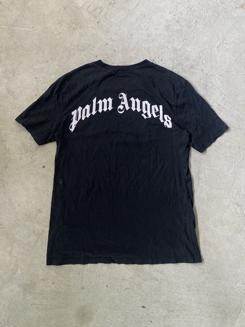 Palm Angels (Category: Luxury Apparel) located in Lupao. Submitted by wongpriii (Listing ID 1458340288, Image 1). Description: Palm Angels - 19.5x27 missing neck tag with washtag (QR code) baby hairline (very minimal, barely visible) .