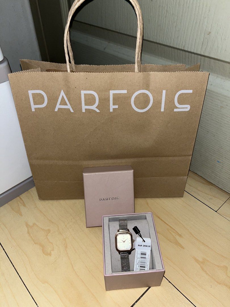 Parfois Womens Watch gift idea (Category: Women's Watches) located in Pasig City. Submitted by goldenturtle_05e945 (Listing ID 1458450937, Image 2). Description: Brand new and authentic parfois watch 2990 orig price.