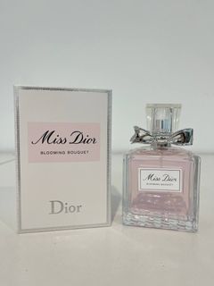 (Category: ) located in . Submitted by lilyperfume (Listing ID 1458302665, Image 1). Description: .