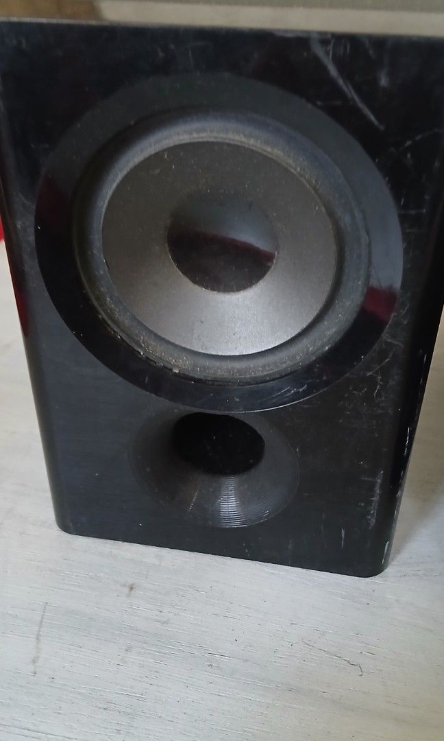 Philips mini compo (Category: Portable Music Players) located in Tarlac. Submitted by fastturtle.53aea3 (Listing ID 1458335878, Image 3). Description: Philips mini compo Cd player usb as is P2,000 Add sf May power as is Walang sounds na lumalabas sa speakers Pero mkikita n ng plaplay Ipgawa nyu nlng ng speakers With remote Mode of payment Gcash Plawan pay Bdo pay Courier Jnt Jrs Lbc cop.