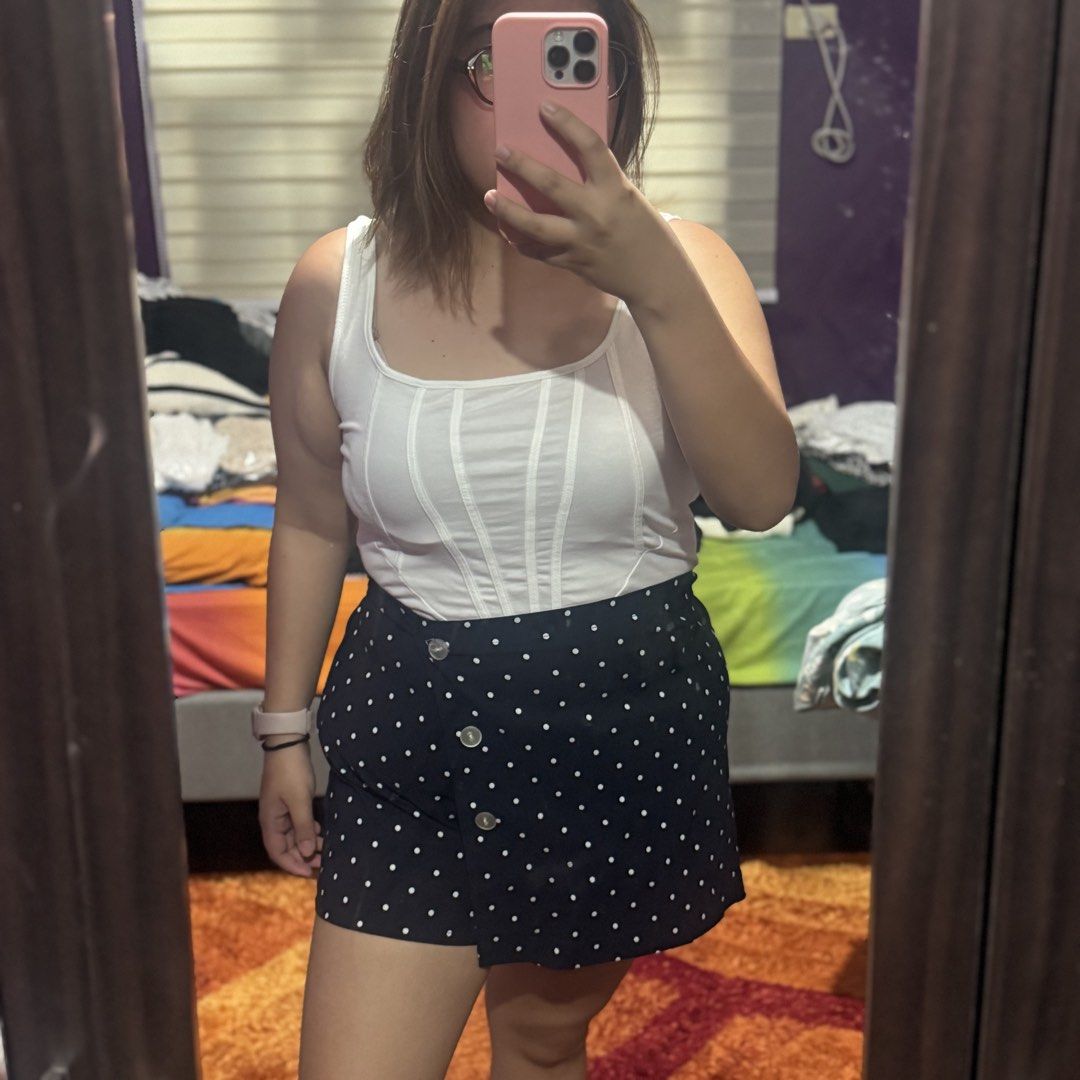 PLUS SIZE Navy Polka Dot Skirt/Skort (Category: Skirts) located in Pasig City. Submitted by peachpurrrrr (Listing ID 1458352318, Image 1). Description: - Can fit upto XXL -never worn nalabhan lang -super cuteee skort rfs: this is spare, doble nabili .