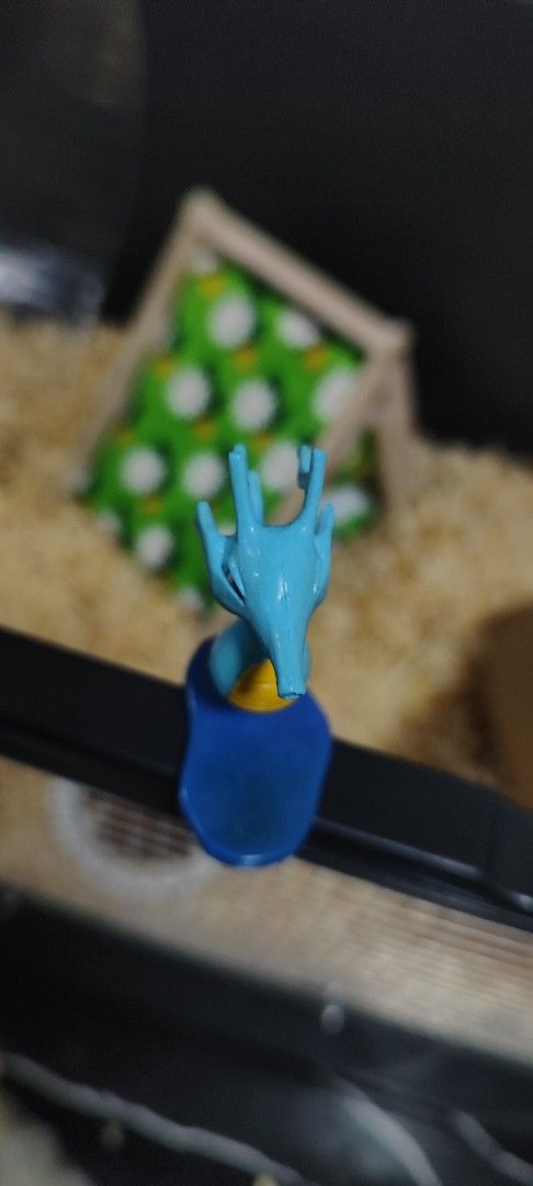Pokemon Tomy Kingdra Figure (Category: Figurines & Statues) located in Caloocan City. Submitted by peakyblinda (Listing ID 1458492155, Image 3). Description: - Brand: Tomy - Pokemon: Kingdra - Color: Blue and Yellow - Type: Collectible Figurine - Condition: Good! definitely not glued to base. Location: Quezon City, Novaliches or North Caloocan .