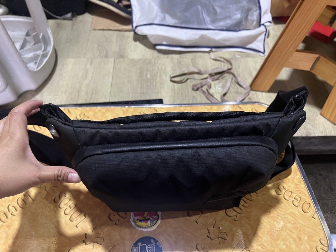 Porseyl Peak design Everyday Sling (Category: Belt bags, Clutches and Pouches) located in Manila. Submitted by babesdohaylo (Listing ID 1458359081, Image 2). Description: Porseyl Peak design Everyday Sling Available For Layaway 8”height 12”width P 2,999 In Good Condition Location: Bambang Market Tondo Manila Stall # 8 For more items visit the following FB Page: The Boot Shop Ph Dr. Martens Ph Sell/Swap Carousel App edsantos27 / babesdohaylo Discl