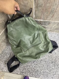 (Category: ) located in . Submitted by bundlesingapore (Listing ID 1458472024, Image 1). Description: .