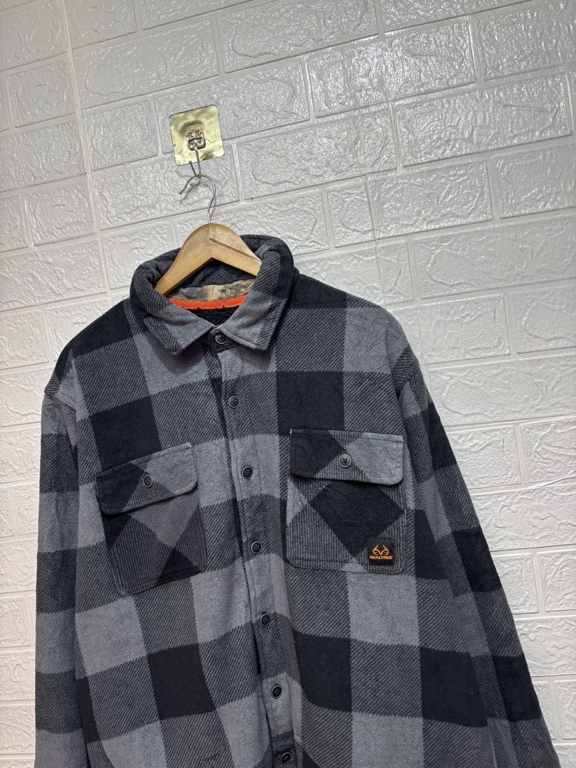 REAL TREE TRACK JACKER (Category: Coats, Jackets and Outerwear) located in Quezon City. Submitted by xoxochiq (Listing ID 1458460128, Image 2). Description: REAL TREE TRACK JACKET 2XL Length - 32 Width - 27 10/10 color rate Excellent Condition 850 only pm me!.