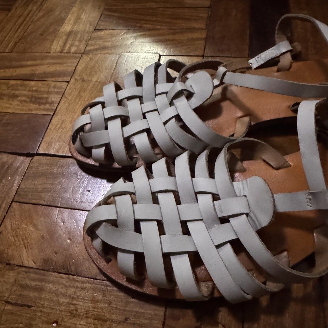 Renegade Folk High Spirits Sandals (Category: Flats & Sandals) located in Makati City. Submitted by prelovedbykbb (Listing ID 1458456653, Image 2). Description: Creme Color Size 9 Bought in Glorietta.