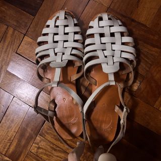 (Category: ) located in . Submitted by prelovedbykbb (Listing ID 1458456653, Image 1). Description: .