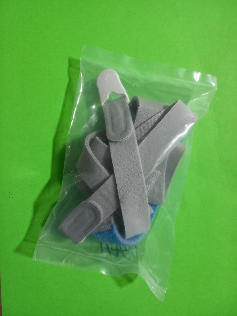 ResMed F20 CPAP Mask Headgear Replacement (Category: Medical Supplies & Tools) located in Marikina City. Submitted by entropymarketing (Listing ID 1458371478, Image 2). Description: ResMed F20 CPAP Mask Headgear Replacement Original from Resmed •Replacement headgear for ResMed F20 CPAP mask •Includes straps and clips •Blue and grey fabric • Keeps your mask fitting comfortably •Ideal as a spare or replacement for your old headgear For other medica