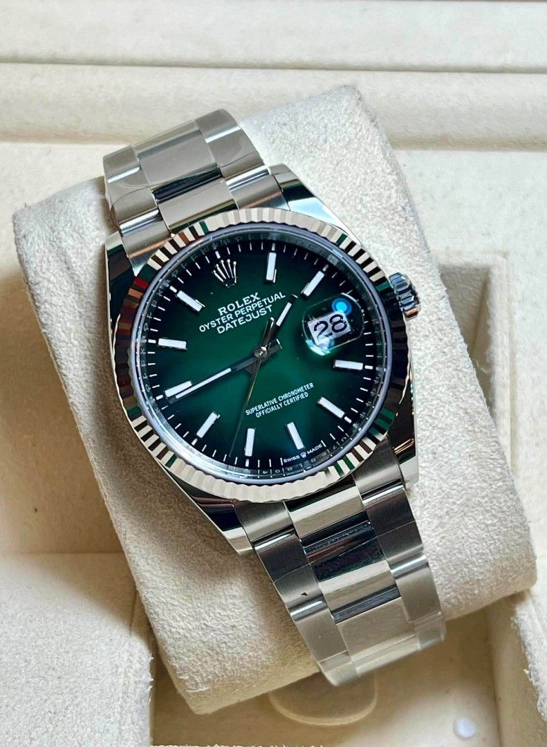 ROLEX DATEJUST 36 (Category: Luxury Watches) located in Mandaluyong City. Submitted by mitchdujali (Listing ID 1458490157, Image 2). Description: ROLEX DATEJUST 36 BRAND NEW, COMPLETE SET DM FOR INQUIRIES.