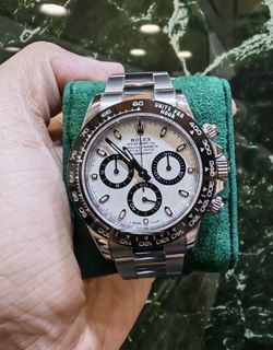 (Category: ) located in . Submitted by hengwatch (Listing ID 1458395626, Image 1). Description: .