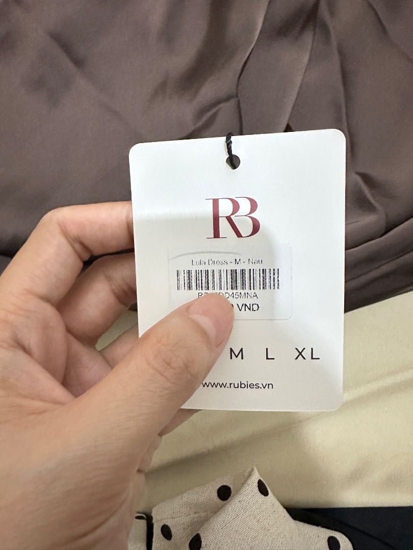 Rubies Choco Brown Dress (Category: Evening dresses & gowns) located in Pasay City. Submitted by puredeer.2d7c52 (Listing ID 1458457860, Image 3). Description: Brand New Rubies Dress. Bought from Vietnam last April. Size Medium but fit for xs-small frame (small sizing).